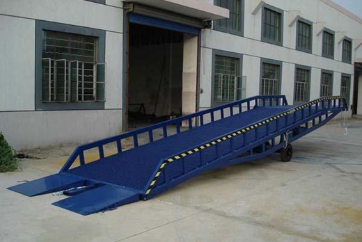 移動(dòng)式登車橋