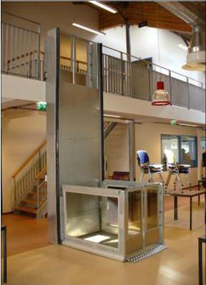 溫江光華大道某商場(chǎng)定制的無(wú)障礙升降平臺(tái)