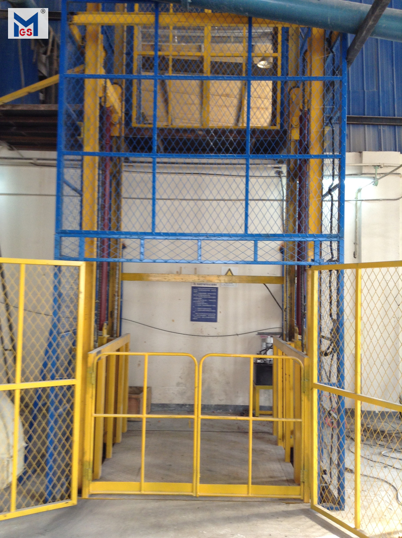 四川新綠色藥業(yè)科技發(fā)展有限公司在我司訂購(gòu)一臺(tái)載重2噸升高7.5米的升降平臺(tái)